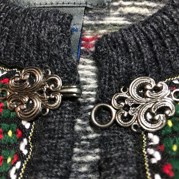 Vintage 80s wool fair isle Nordic snowflake grey womens S cardigan pewter clasps - Picture 12 of 13